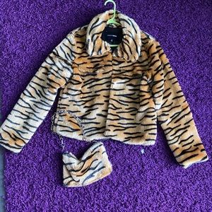 Fashion nova tiger print set
